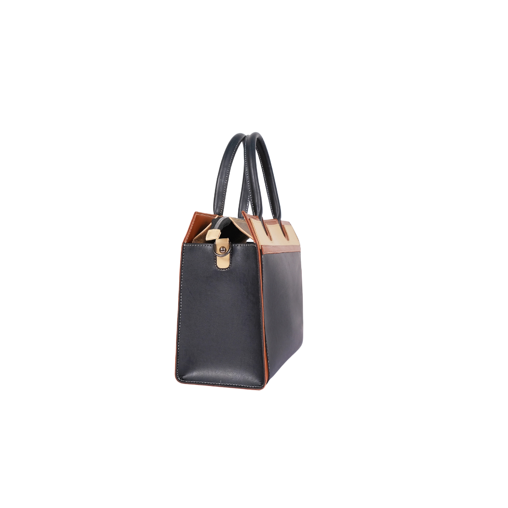 Black Vintage Handbag – Timeless Elegance and Functionality